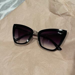 Quay J.Lo reina cat eye sunglasses